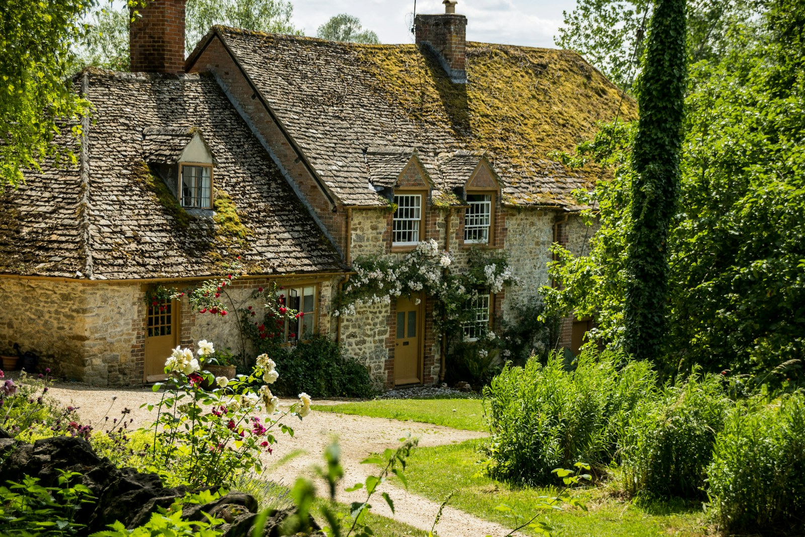 Selling a Property in the UK: When Do You Pay Capital Gains Tax?
